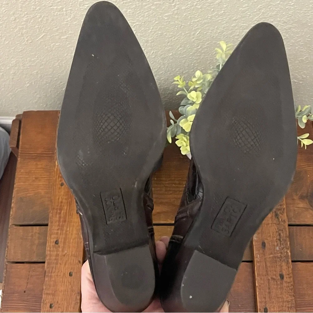 Franco Sarto, leather, western side zip boot with goldtone detail. Women’s 6 1/2 - Picture 8 of 11